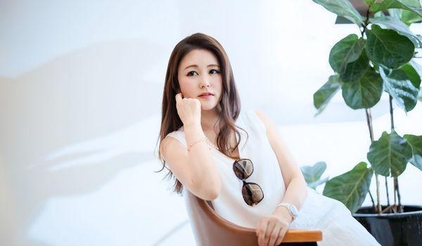 沈玉琳入院激勉演艺圈集体牵记，麻衣飞台扑空背后的情面冷暖